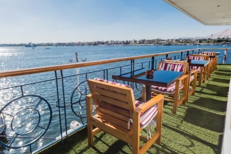 luxurious Nile cruise 4nights from Luxor to Aswan by Eldeak Tours