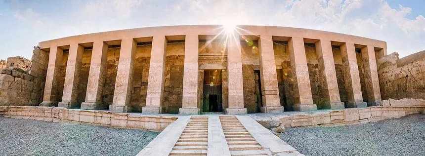 A-wonderful-photo-of-the-Abydos-temple-from-the-outside